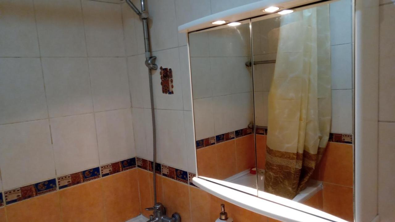 Apartment Shevchenko Panfilova Ałma Ata Zewnętrze zdjęcie