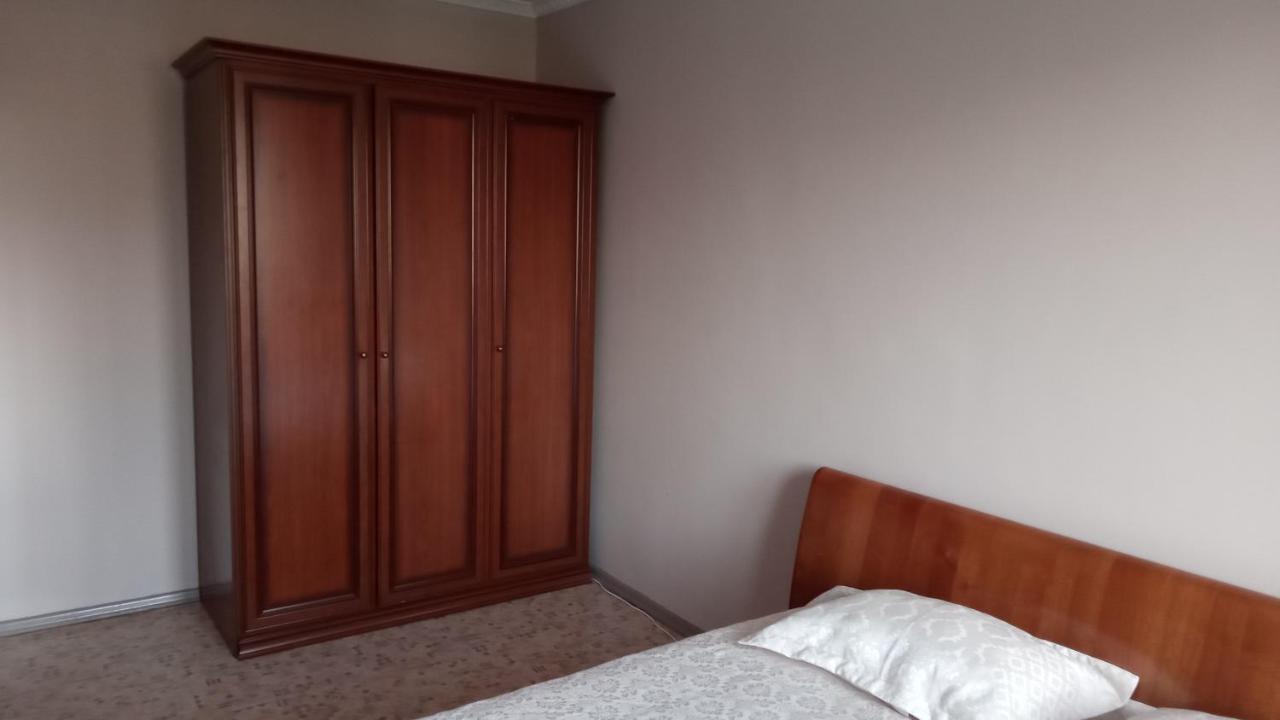 Apartment Shevchenko Panfilova Ałma Ata Zewnętrze zdjęcie