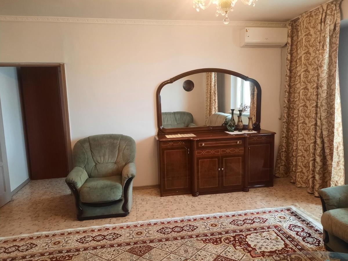 Apartment Shevchenko Panfilova Ałma Ata Zewnętrze zdjęcie