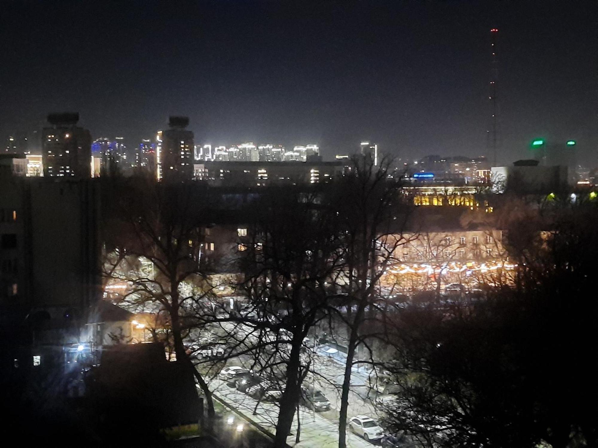 Apartment Shevchenko Panfilova Ałma Ata Zewnętrze zdjęcie